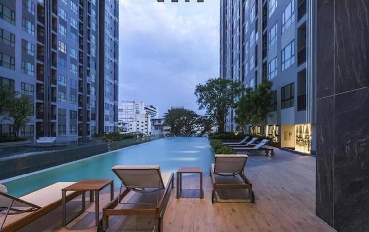 Apartment Base Quiet King-bed With Infinity Pool & Free Netflix! *